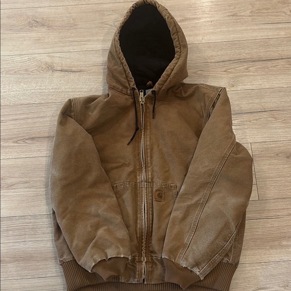 Perfectly worn Carhartt Men's Tan Hooded Performance Jacket - Picture 1 of 8